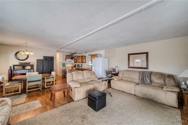 Living Room | Image 9