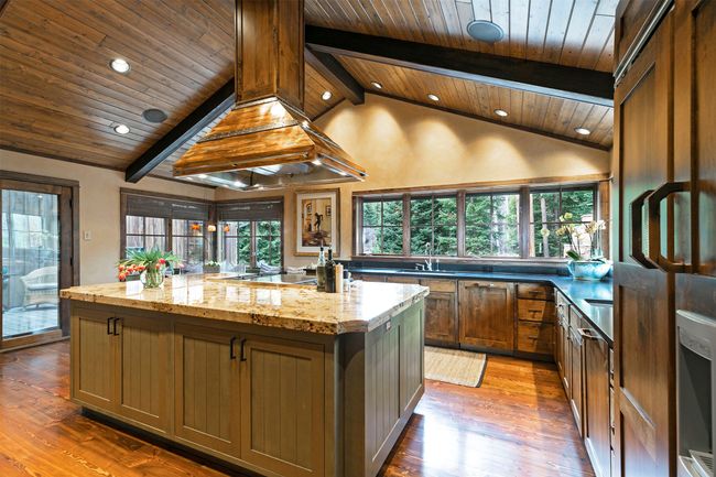 344 Chief Joseph Trl, House other with 5 bedrooms, 7 bathrooms and null parking in Darby MT | Image 15