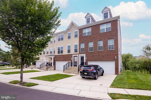 109 Creekside Way, BURLINGTON, NJ, 08016-1056 | Card Image