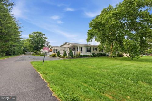 1065 Pine Cir, TELFORD, PA, 18969-1017 | Card Image