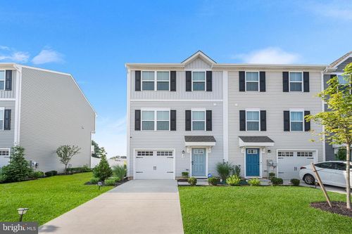 26 L Wendowski St, Beverly, NJ, 08010-1755 | Card Image