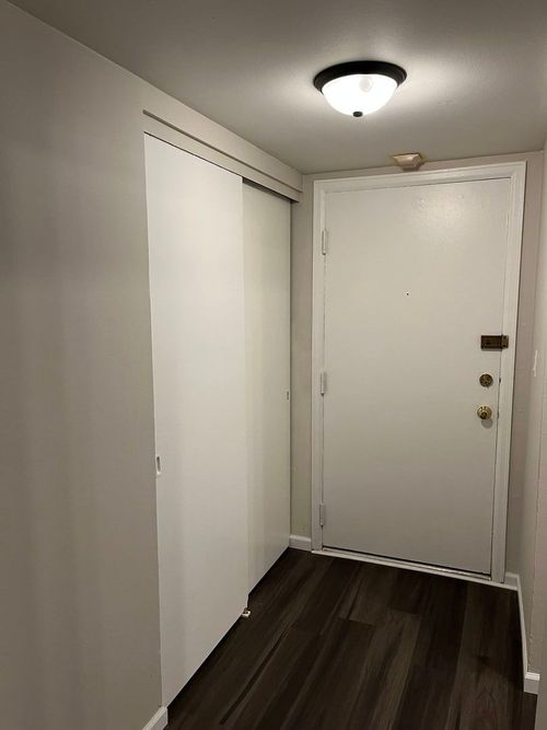 apt-204b-5101 Carriageway Dr, Rolling Meadows, IL, 60008-3918 | Card Image