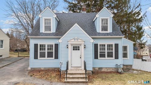 37 Byrneside Ave, Waterbury, CT, 06704-2920 | Card Image