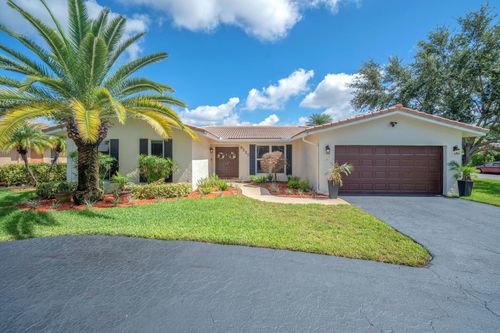 8235 Nw 5th St, Coral Springs, FL, 33071-6747 | Card Image