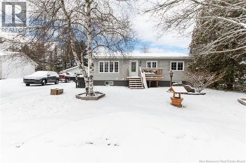 26 Inverness Cres, Riverview, NB, E1B3Z5 | Card Image