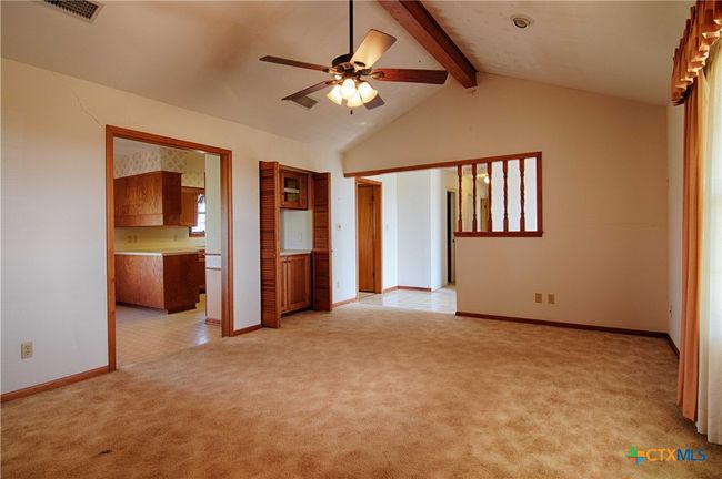 11552 Fm 1383, Home with 3 bedrooms, 2 bathrooms and null parking in Schulenburg TX | Image 5