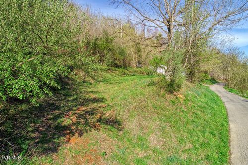 000 Sensabaugh Hollow Rd, Church Hill, TN, 37642 | Card Image