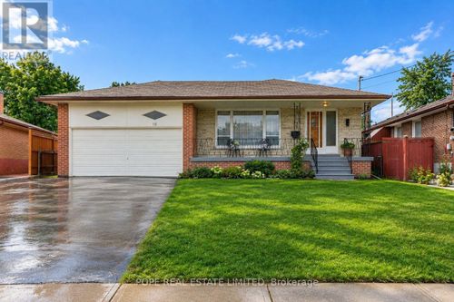 16 Pipestone Place, Toronto (Elms-Old Rexdale), ON, M9W3V4 | Card Image