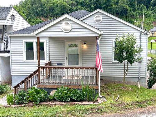 683 Locust Ave, Weston, WV, 26452-2148 | Card Image