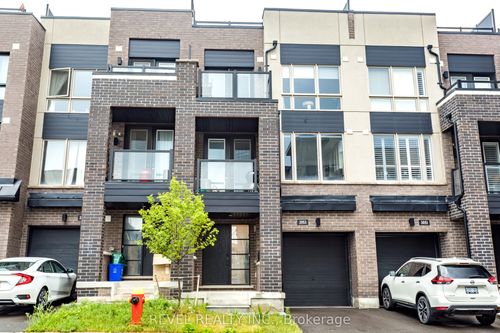 3053 Blacktusk Common, Oakville, ON, L6H0R9 | Card Image