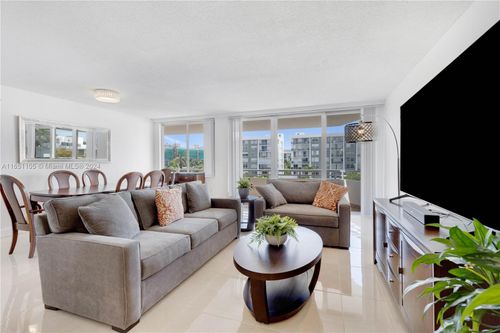 apt-411-1080 94th St, Bay Harbor Islands, FL, 33154-3903 | Card Image