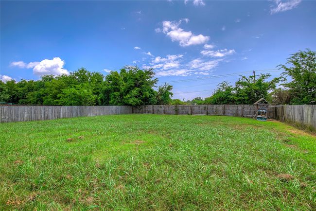 2007 Solomon Dr, House other with 3 bedrooms, 2 bathrooms and null parking in Commerce TX | Image 28