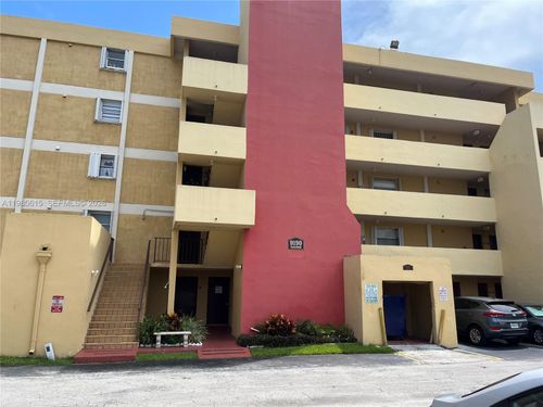 202-9190 Fontainebleau Blvd, Miami, FL, 33172 | Card Image