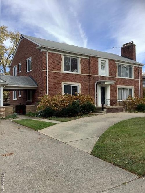 734 Harcourt Rd, Grosse Pointe Park, MI, 48230-1832 | Card Image