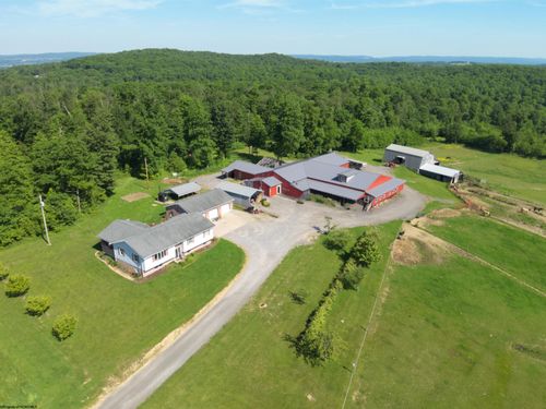 301 Dinkenberger Rd, Kingwood, WV, 26537-7531 | Card Image
