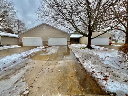 704 Bayberry Ln, Otsego, MI, 49078-1579 | Card Image