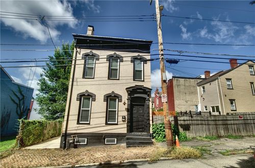 1327 Reddour St, Pittsburgh, PA, 15212-4656 | Card Image