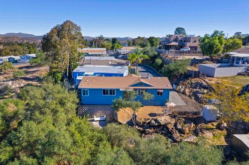 spc-4-300 Thornton Dr, El Cajon, CA, 92021-4063 | Card Image