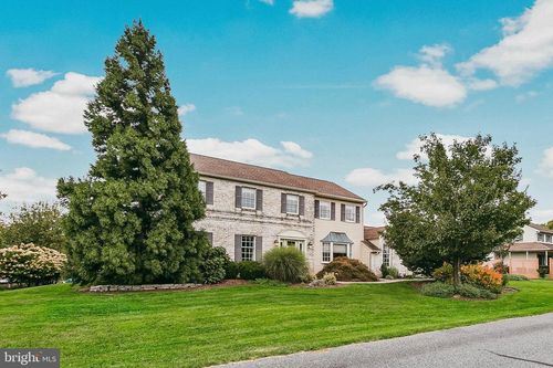 4216 Lakeside Dr, COPLAY, PA, 18037-2250 | Card Image