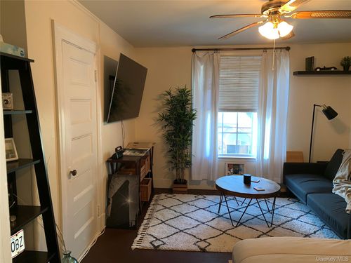 apt-2-253 Sea Cliff Ave, Sea Cliff, NY, 11579-1233 | Card Image