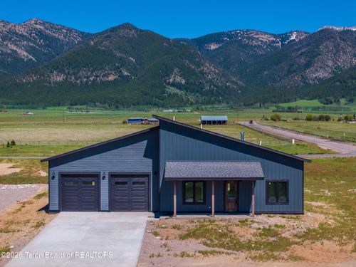 524 Little Grey'S Loop, Etna, WY, 83118 | Card Image