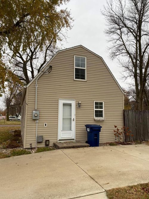 512 23rd St, Spirit Lake, IA, 51360-1500 | Card Image