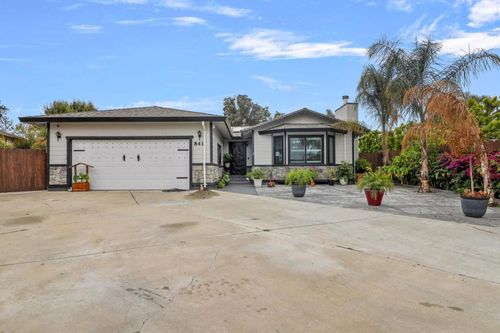 841 Calais Dr, Hollister, CA, 95023 | Card Image