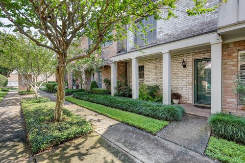 apt-107-2228 S Piney Point Rd, Houston, TX, 77063-1426 | Card Image
