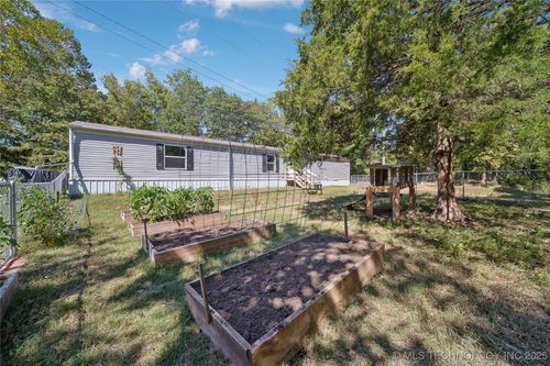 23005 Bristlecone Rd, Morris, OK, 74445-2793 | Card Image