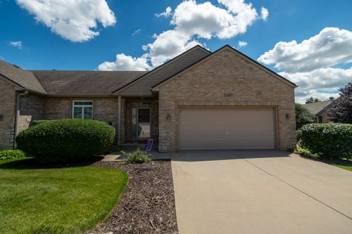 1-11417 Russell Dr, Huntley, IL, 60142-6902 | Card Image