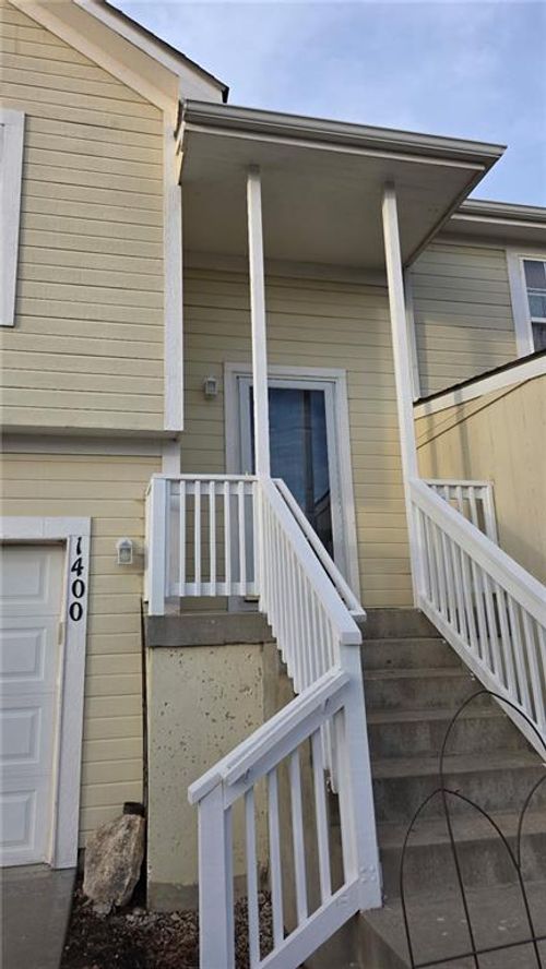 1400 S 5th St E, Louisburg, KS, 66053-4178 | Card Image