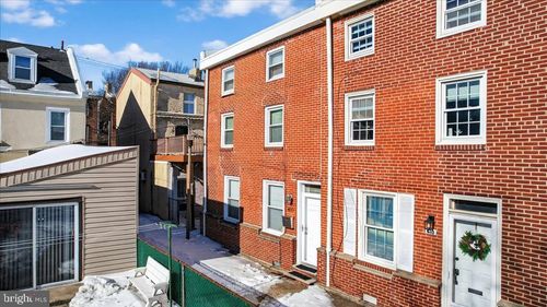 409 E George St, PHILADELPHIA, PA, 19125-4215 | Card Image