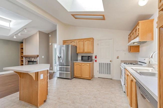 1220 Vienna Dr, Home with 5 bedrooms, 2 bathrooms and null parking in Sunnyvale CA | Image 13
