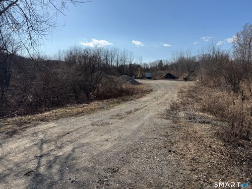 25 Montville Rd, Norwich, CT, 06360-6405 | Card Image