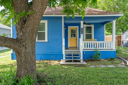 1014 W 6th Street, Taylor, TX, 76574 | Card Image