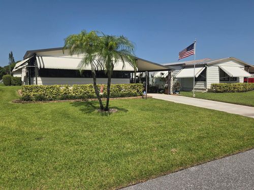 8020 Se Shenandoah Dr, Hobe Sound, FL, 33455-6083 | Card Image