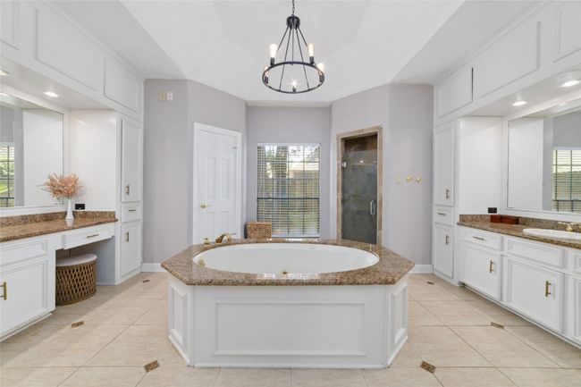 17507 Shelburne Ln, House other with 5 bedrooms, 4 bathrooms and 2 parking in Spring TX | Image 23