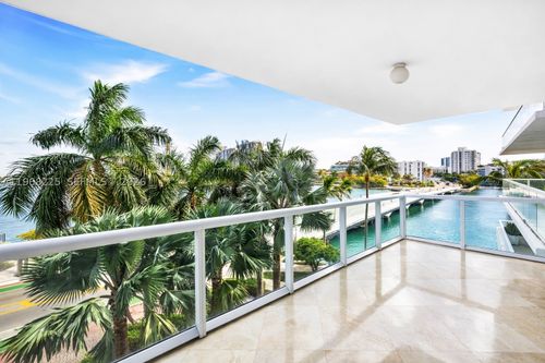 403-10 Venetian Way, Miami Beach, FL, 33139-8831 | Card Image
