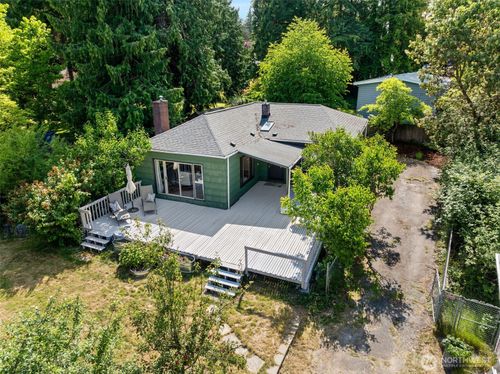 17633 10th Avenue Ne, Shoreline, WA, 98155 | Card Image