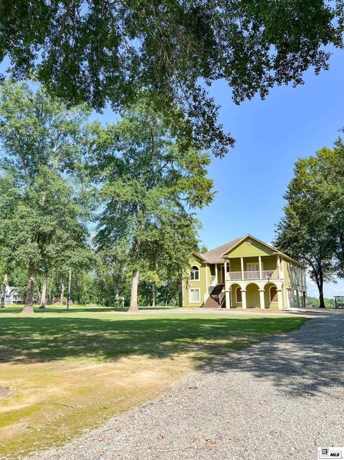 120 Loch Lomond Dr, Farmerville, LA, 71241-5622 | Card Image