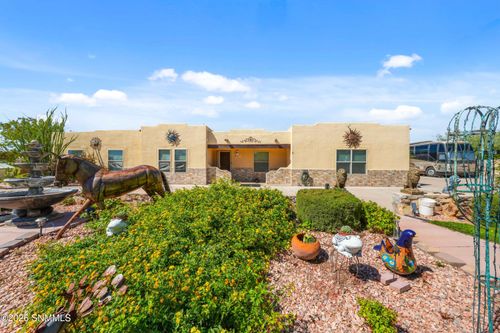 4207 E Winchester Road, Las Cruces, NM, 88011 | Card Image