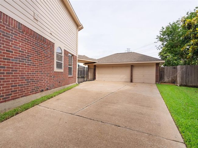 20131 Mayfair Park Ln, House other with 4 bedrooms, 4 bathrooms and 3 parking in Spring TX | Image 4