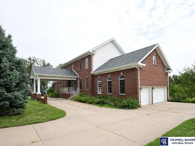 12001 S 90th Street, House other with 4 bedrooms, 3 bathrooms and 3 parking in Papillion NE | Image 3