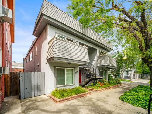 718 13th St, Sacramento, CA, 95814-1914 | Card Image