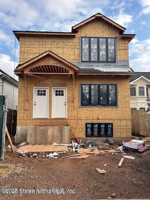 966 Drumgoole Road W, Staten Island, NY, 10312 | Card Image