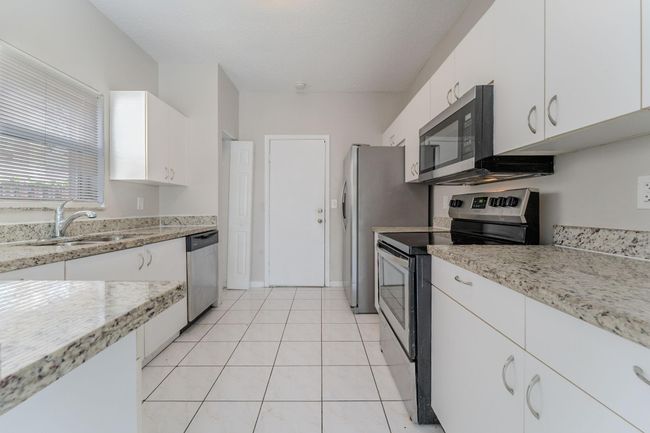 1568 Sw 106 Th Ave, House other with 3 bedrooms, 3 bathrooms and null parking in Pembroke Pines FL | Image 16