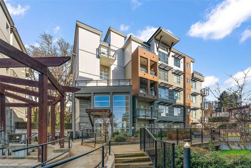 301-1018 Inverness Rd, Saanich, BC, V8X0B1 | Card Image