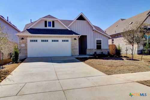 747 Navarro Street, New Braunfels, TX, 78132 | Card Image