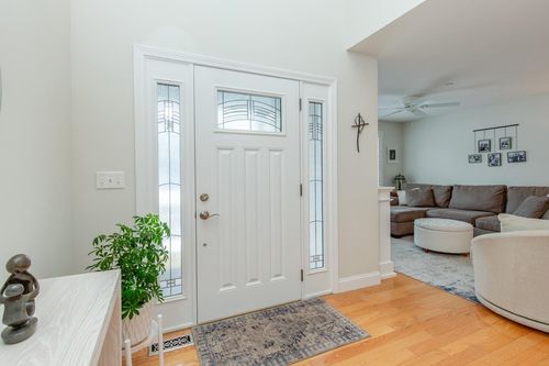11 Bent Grass Cir, Kingston, NH, 03848-3668 | Card Image