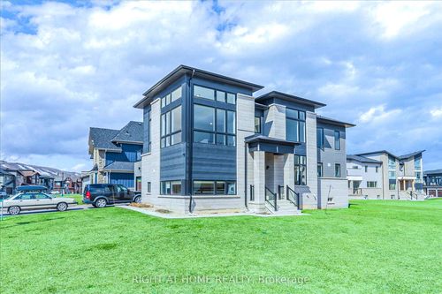 120 Stoneleigh Dr, Blue Mountains, ON, L9Y4X5 | Card Image